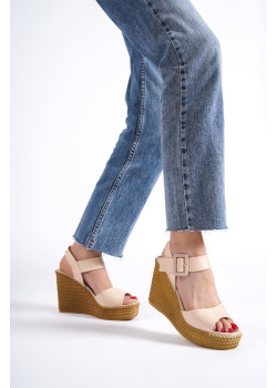 PERLA Tokalı Lastikli Dolgu Topuklu Ortopedik Taban Hasır Görünümlü Kadın Sandalet CKT - Ten