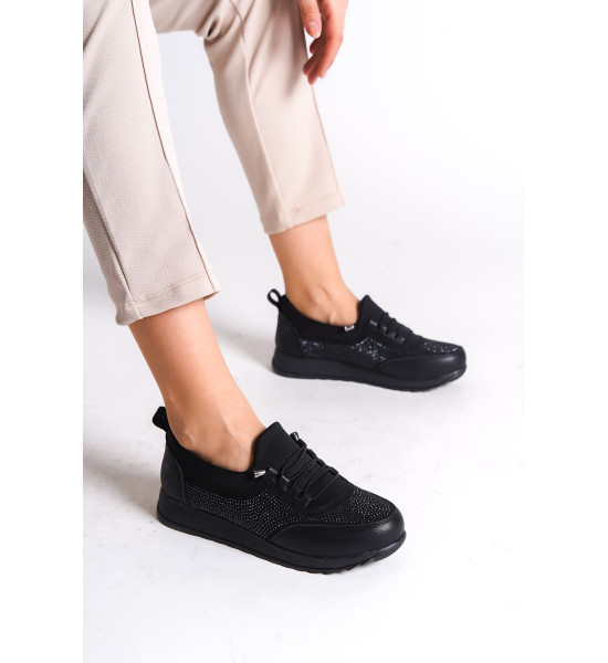 ALC Collection VIOLET Bağcıklı Lastikli Ortopedik Rahat Taban Taş Detaylı Klasik Kadın Babet Anne Ayakkabısı  CST - Siyah