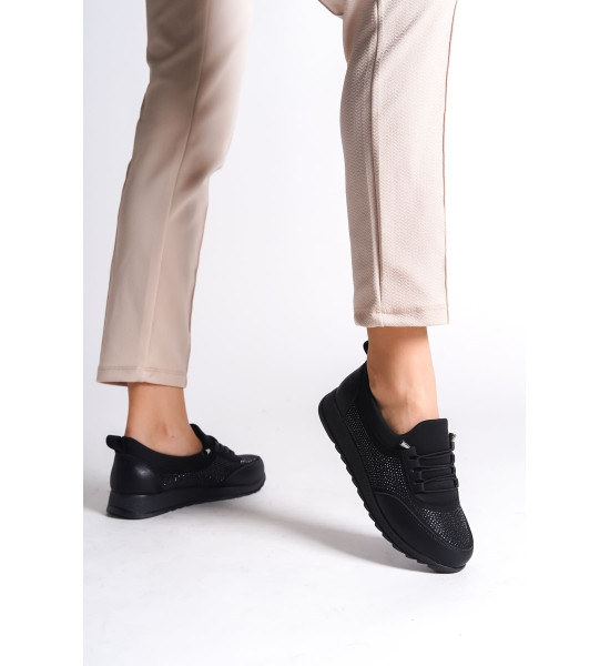 ALC Collection VIOLET Bağcıklı Lastikli Ortopedik Rahat Taban Taş Detaylı Klasik Kadın Babet Anne Ayakkabısı  CST - Siyah