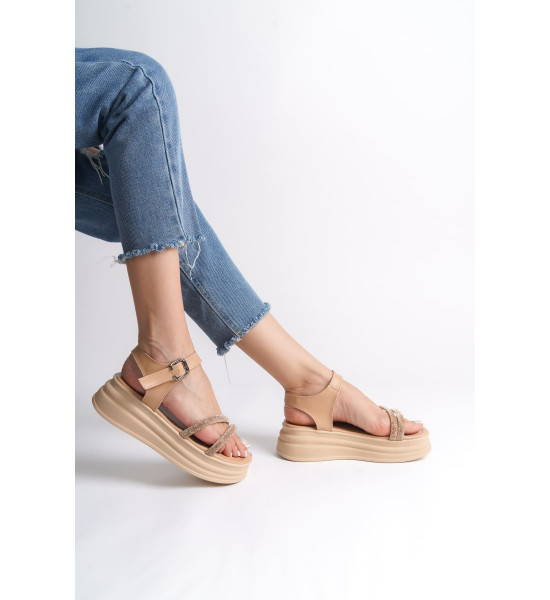 ALC Collection ZLOHE Kalın Tokalı Taşlı Şeritli Ortopedik Taban Kadın Sandalet CTT - Ten