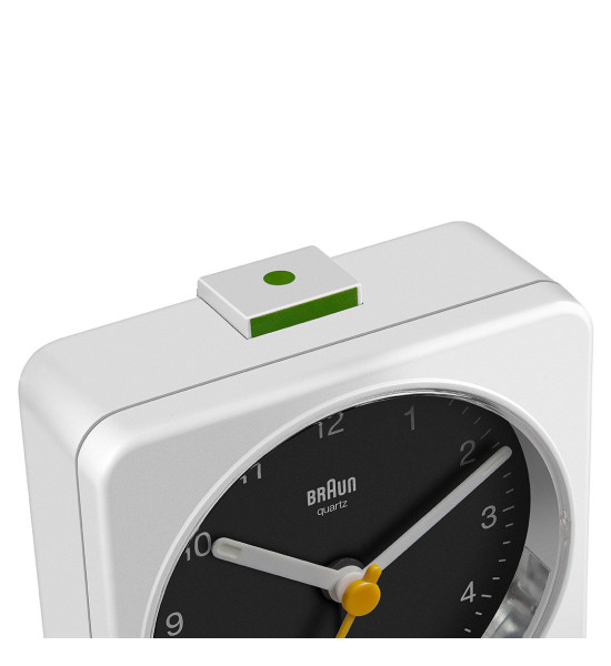 BRAUN BRAUN BC03WB BEYAZ-SİYAH KLASİK SEYAHAT ANALOG ALARMLI MASA SAATİ