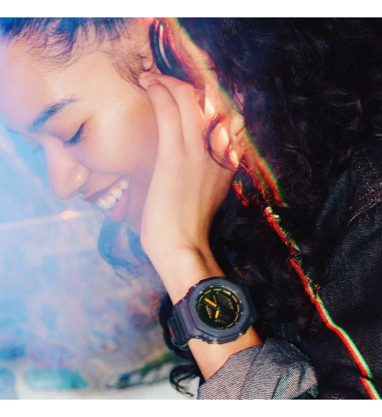 Casio CASIO GA-2100K-2ADR ERKEK KOL SAATİ