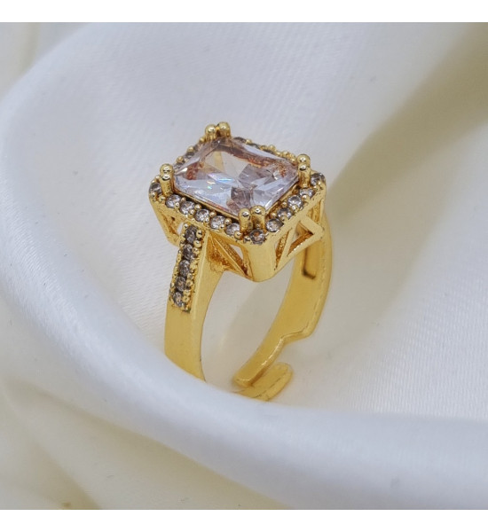 ALC Collection Dev Taşlı Altın Renkli Tasarım Zirkon Baget Yüzük